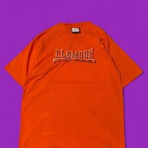 Vintage Clemson University logo embroidered T Shirt Size Large